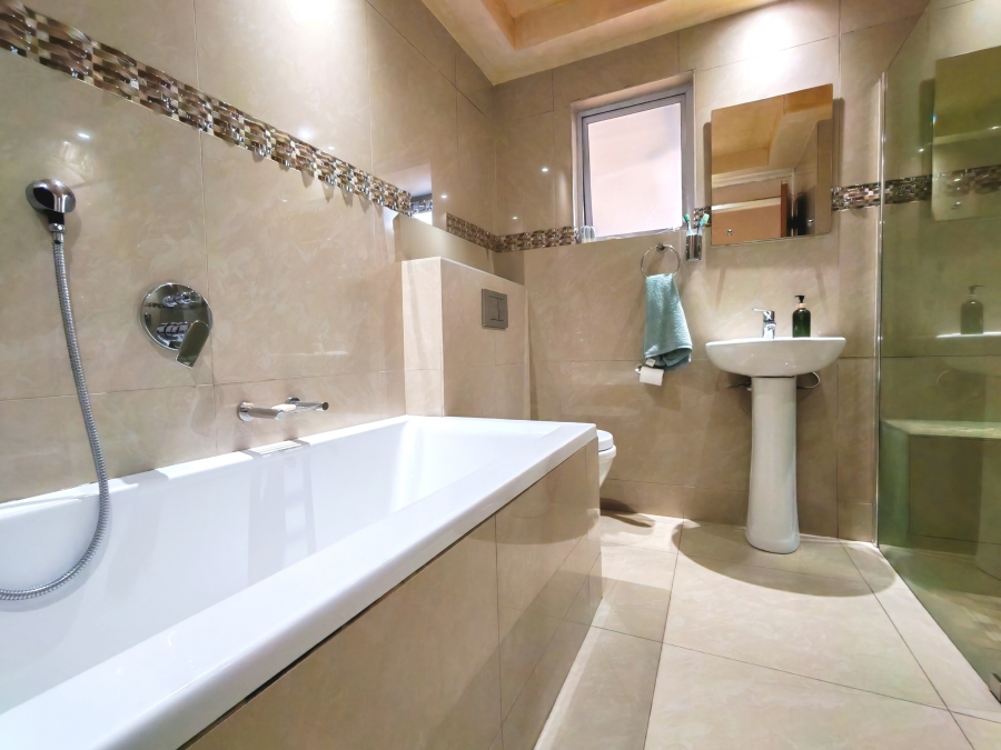 3 Bedroom Property for Sale in Northpine Western Cape